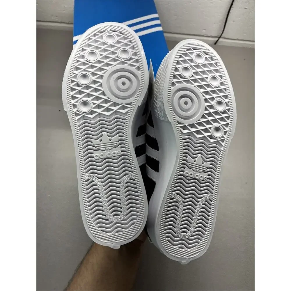 New adidas Nizza Platform W Canvas Women SZ 6.5 Low Sneakers Black/White FV5321